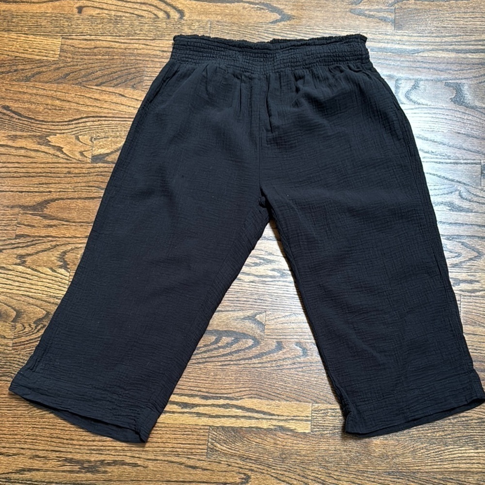 Lulu-B Black Capris Comfortable and Versatile Size XL